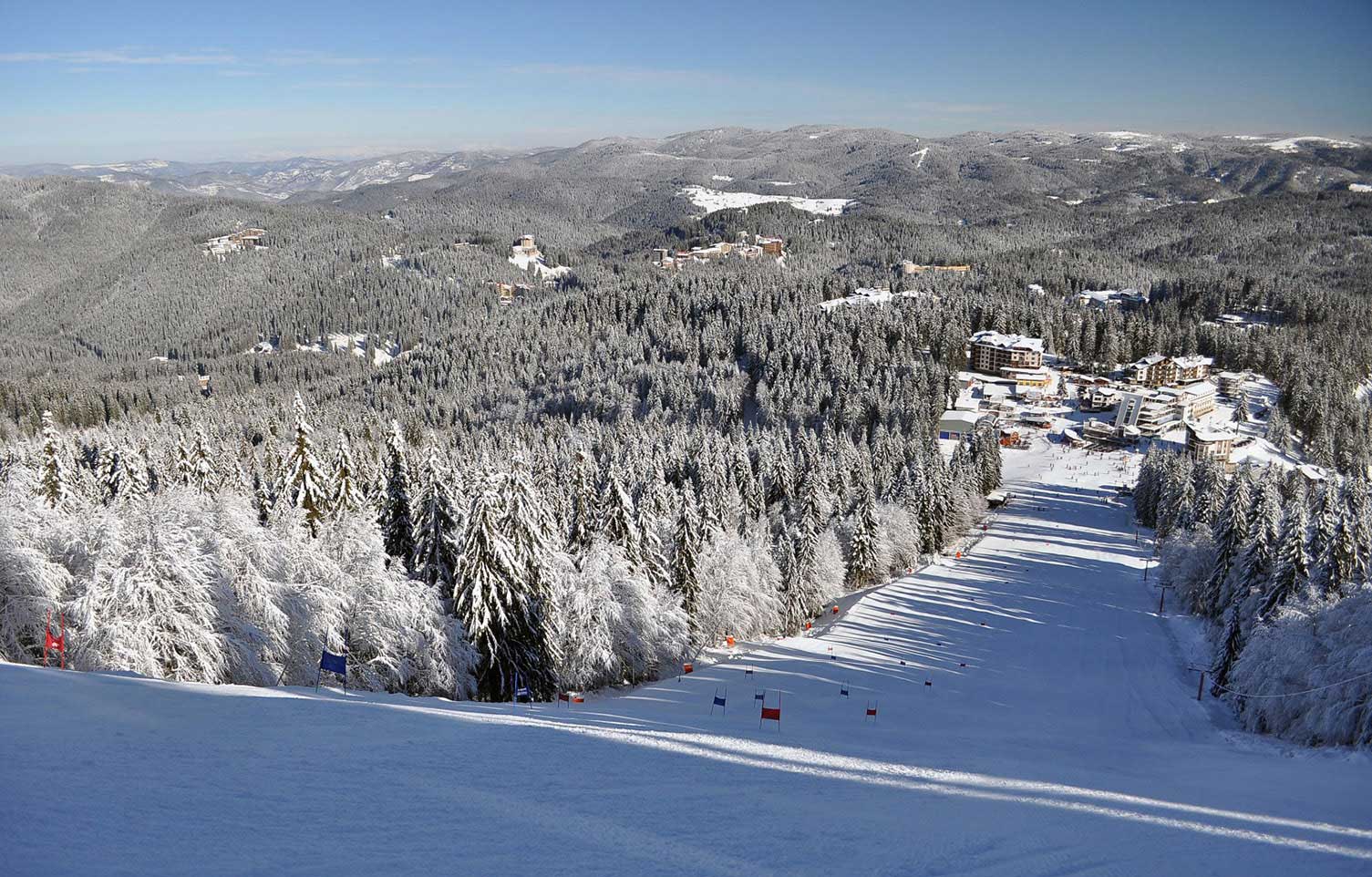 Lee más sobre el artículo PAMPOROVO – BULGARIA – INSTALACIÓN DE UNA RED DE NIEVE